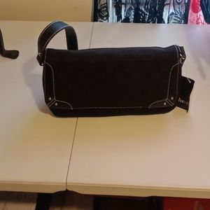 Liz and co purse